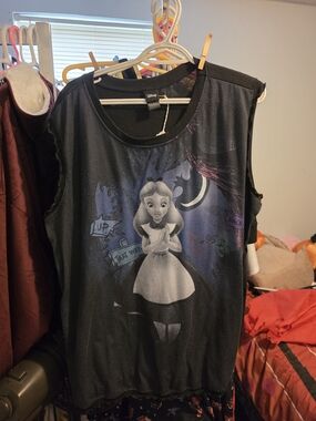Disney Alice in Wonderland Sleeveless Graphic Top - Black & Purple